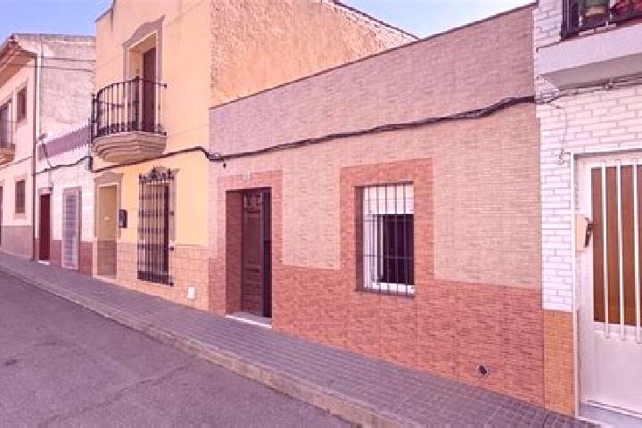 Emma, 27 — Escort in Arroyo de San Servan, Spain