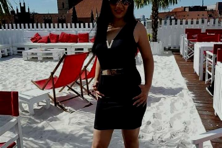 Emma, 27 — Escort in Cerhenice, Czech Republic