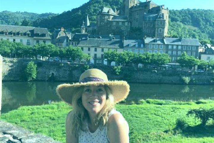 Emma, 27 — Escort in Estaing, France