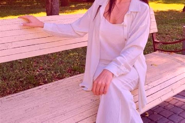 Emma, 27 — Escort in Kyivskyi, Ukraine