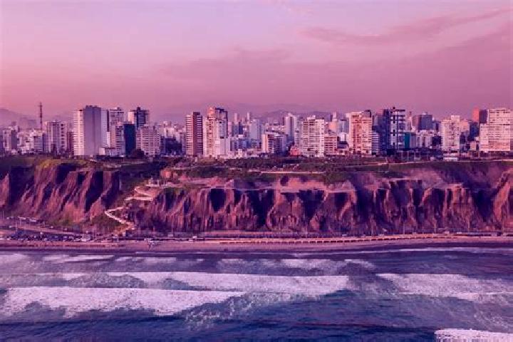 Emma, 27 — Escort in Manta, Peru