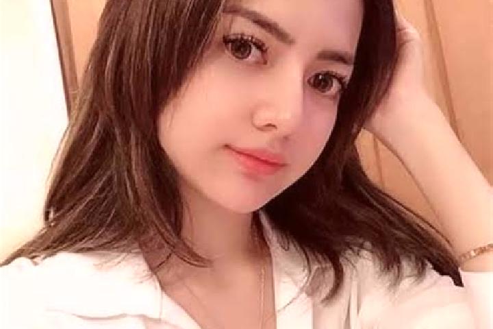 Emma, 27 — Escort in Mungkuruyam, Indonesia