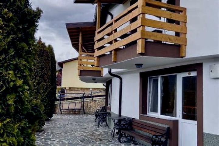 Emma, 27 — Escort in Sarnitsa, Bulgaria