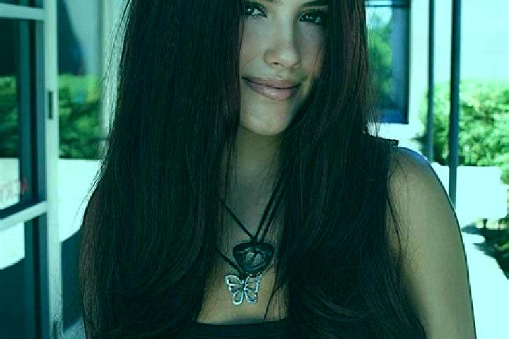 Emma, 28, a auburn dark-eyed mixed companion based in Gedog Wetan. Offering Domination, Party Girl, Couples. Available for incall and outcall, overnight book...