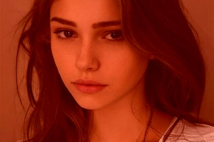 Emma, 28, a chestnut brown-eyed slavic companion based in Chenfangji. Offering 69, Party Girl, Duos. Available for incall and outcall, day and evening dates.
