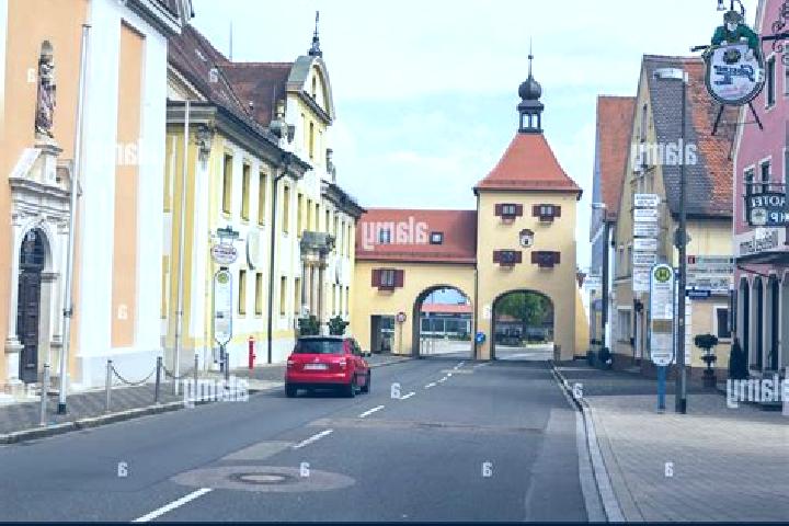 Emma, 28 — Escort in Allersberg, Germany