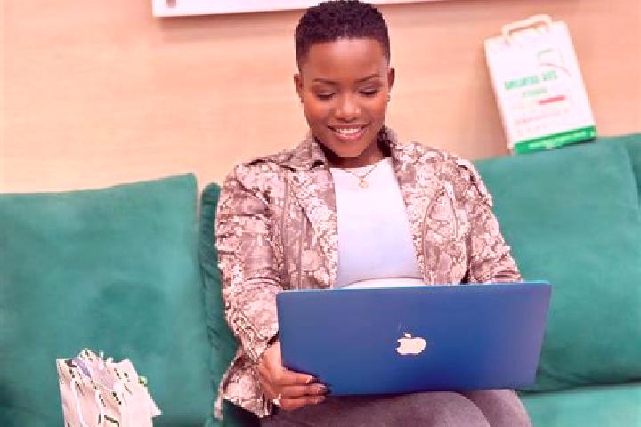 Emma, 28 — Escort in Kasuku, Kenya