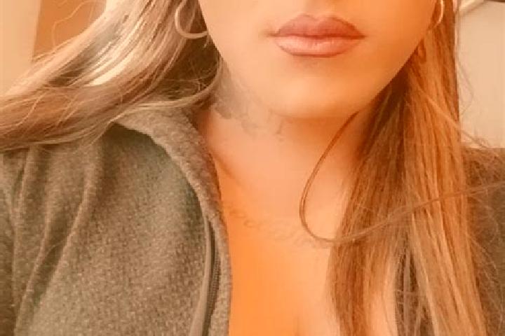 Emma, 28 — Escort in Oakland, United States