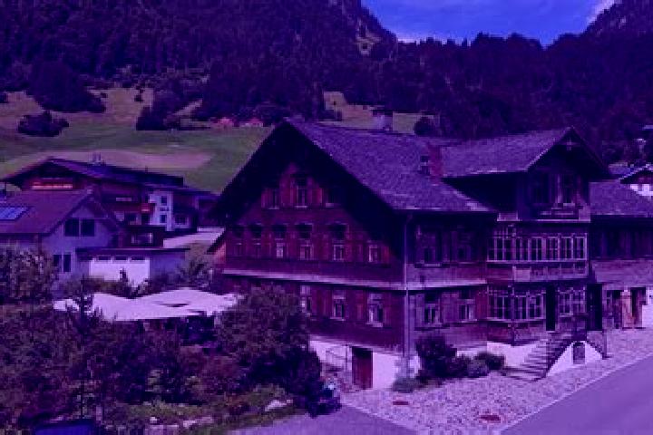 Emma, 28 — Escort in Rehmen, Austria