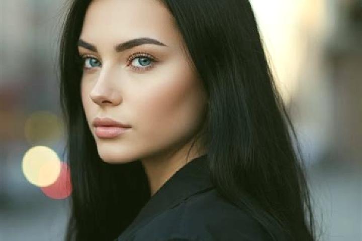 Emma, 29, a auburn blue-eyed latina companion based in Hoegaarden. Offering CIM, Domination, Roleplay, Dinner Date. Available for incall and outcall, day and...