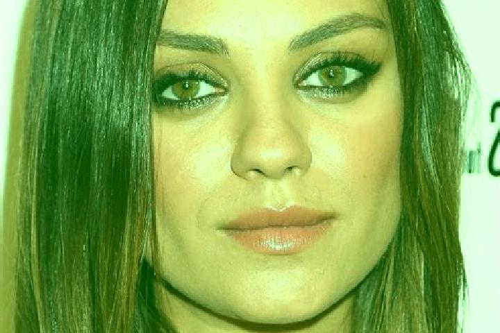 Emma, 29, a black hazel-eyed ebony companion based in Harlesden. Offering Overnight, CIM, A-Level. Available for incall and outcall, day and evening dates.