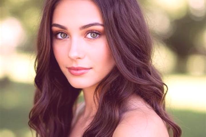 Emma, 29, a black hazel-eyed mixed companion based in Mapoteng. Offering Deep French Kissing, GFE, Party Girl, Massage, Dinner Date. Available for incall and...