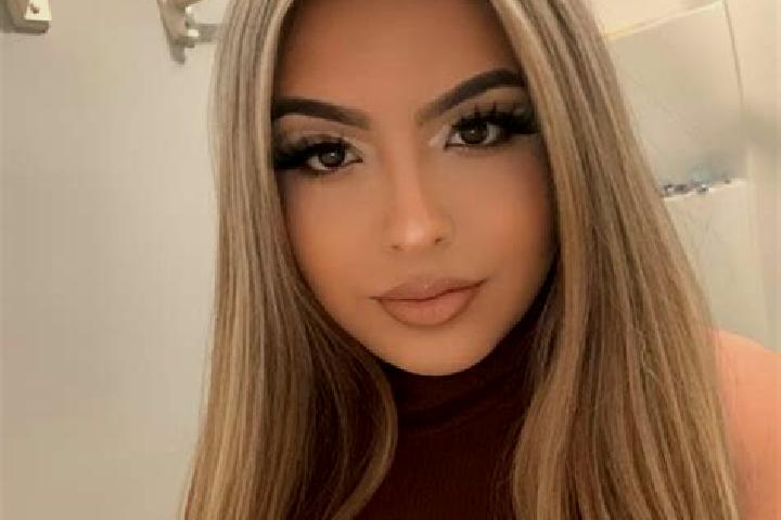 Emma, 29, a blonde dark-eyed latina companion based in Umundugba. Offering Erotic Massage, 69, Domination. Available for incall and outcall, day and evening ...