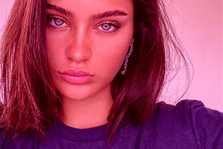 Emma, 29, a brunette dark-eyed european companion based in Notzingen. Offering OWO, CIM, Roleplay. Available for incall and outcall, overnight bookings avail...