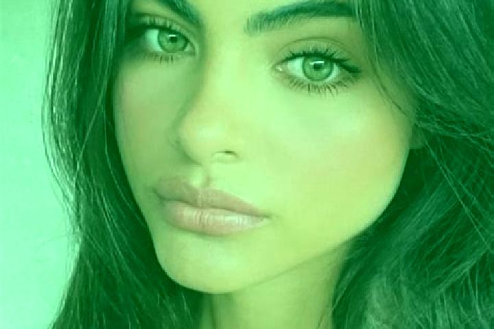 Emma, 29, a brunette green-eyed indian companion based in Sasunik. Offering Duos, Couples, Deep French Kissing. Available for incall and outcall, overnight b...