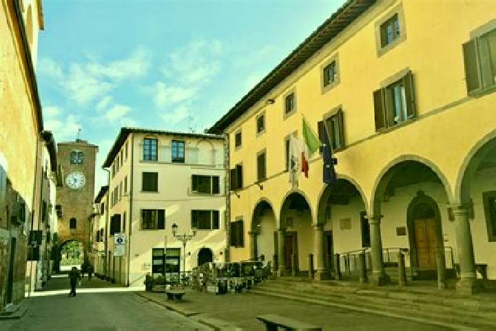 Emma, 29 — Escort in Castelfranco di Sotto, Italy