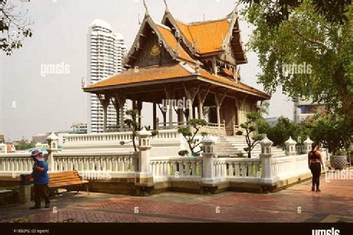 Emma, 29 — Escort in Chai Prakan, Thailand