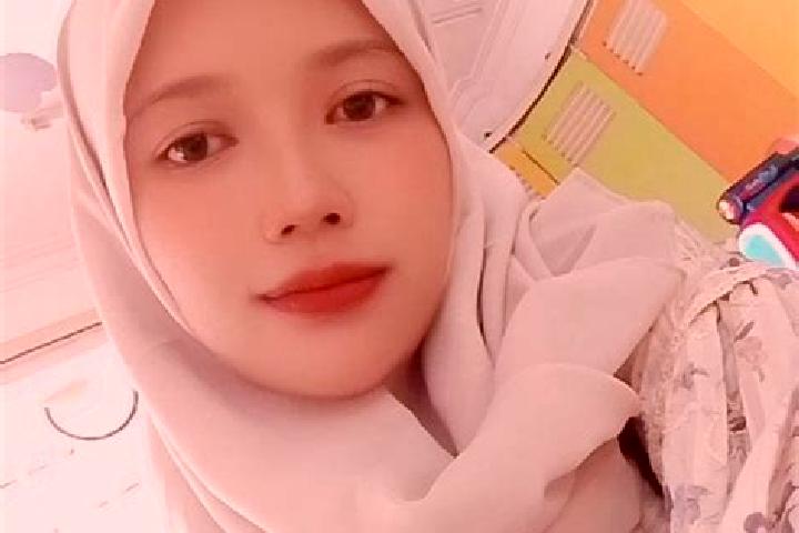 Emma, 29 — Escort in Cibeureum Satu, Indonesia