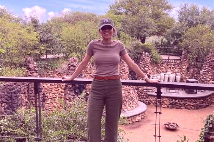 Emma, 29 — Escort in Ocean Drive-In, South Africa