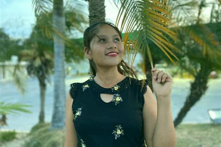 Emma, 29 — Escort in Ojital Cuayo, Mexico
