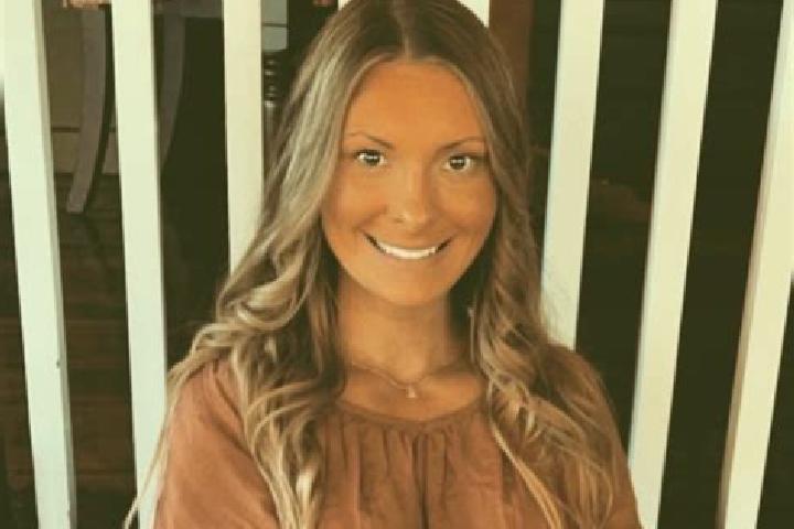 Emma, 29 — Escort in Pleasantville, United States