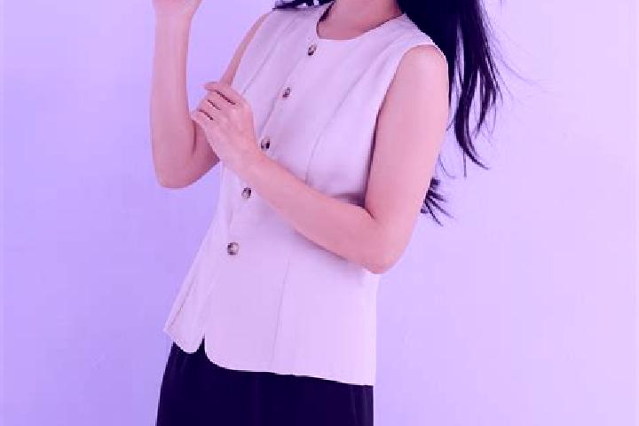 Emma, 29 — Escort in Pokthinnyo, Myanmar