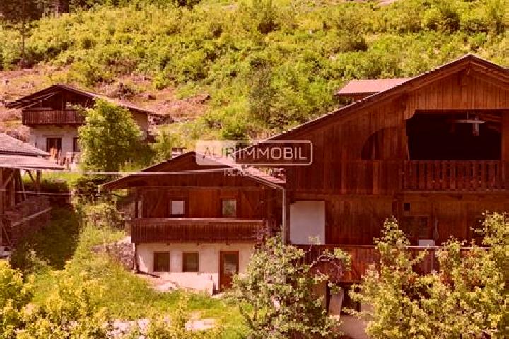 Emma, 29 — Escort in Selva dei Molini, Italy