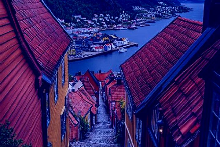 Emma, 29 — Escort in Strommen, Norway
