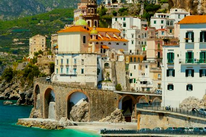 Emma, 29 — Escort in Tonco, Italy