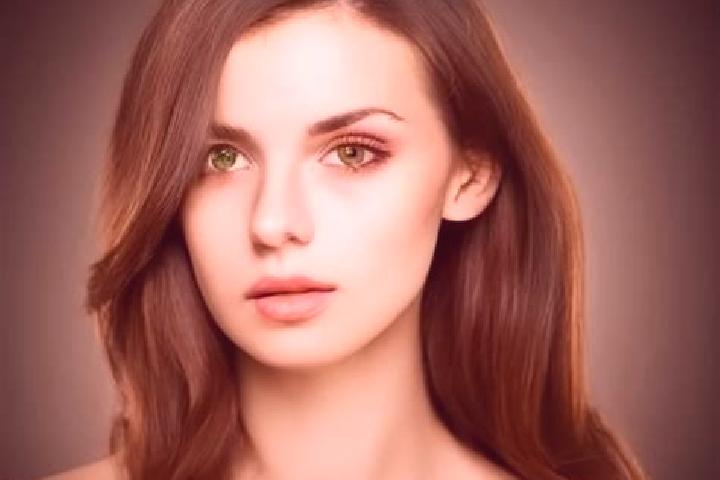 Emma, 30, a auburn amber-eyed european companion based in Westhaven-Moonstone. Offering Travel Companion, Couples, Party Girl, Prostate Massage. Available fo...