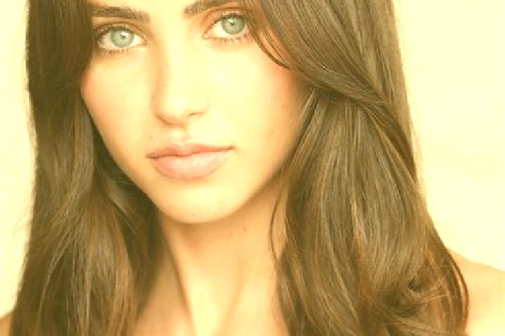 Emma, 30, a brunette hazel-eyed latina companion based in Natham. Offering Duos, Dinner Date, Deep French Kissing. Available for incall and outcall, overnigh...