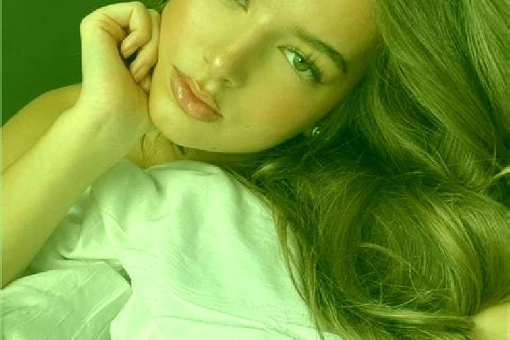 Emma, 30, a brunette hazel-eyed latina companion based in Zelo Buon Persico. Offering Striptease, Overnight, Duos. Available for incall and outcall, day and ...