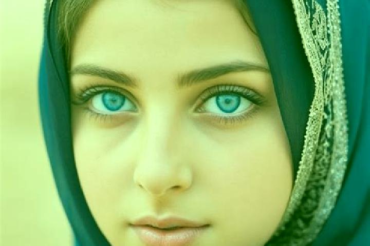 Emma, 30, a red blue-eyed middle eastern companion based in Kozje. Offering OWO, Overnight, Roleplay. Available for incall and outcall, overnight bookings av...