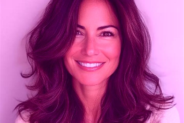 Emma, 30, a red brown-eyed middle eastern companion based in Suanae. Offering GFE, Roleplay, Deep French Kissing. Available for incall and outcall, overnight...