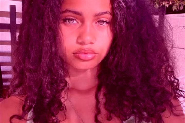 Emma, 30, a red green-eyed mixed companion based in Loma de Cabrera. Offering Girlfriend Experience, Domination, Tantra, Roleplay. Available for incall and o...