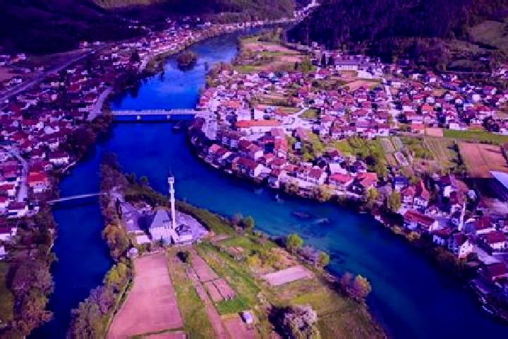 Emma, 30 — Escort in Bosansko Grahovo, Bosnia and Herzegovina