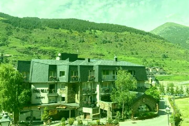 Emma, 30 — Escort in El Tarter, Andorra