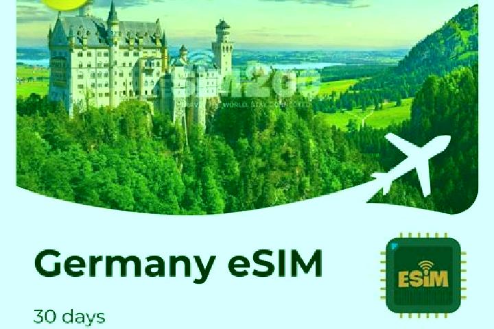Emma, 30 — Escort in Grosshennersdorf, Germany