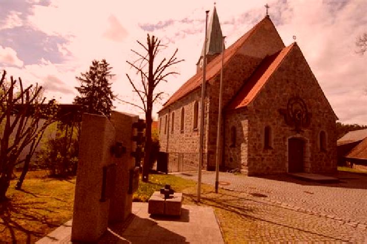 Emma, 30 — Escort in Kirchendemenreuth, Germany
