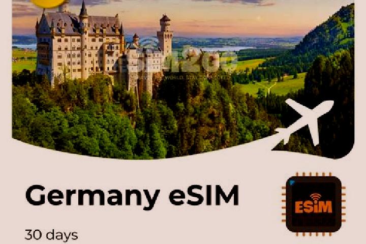 Emma, 30 — Escort in Landrecht, Germany
