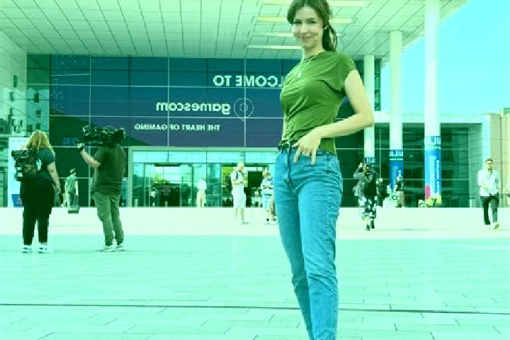 Emma, 30 — Escort in Orangetree, United States