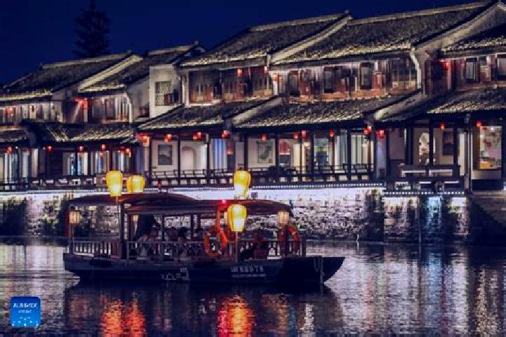 Emma, 30 — Escort in Tangqi, China