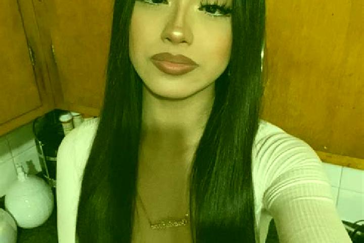 Emma, 31, a black grey-eyed latina companion based in Bancroft. Offering A-Level, Couples, Travel Companion, Dinner Date. Available for incall and outcall, o...