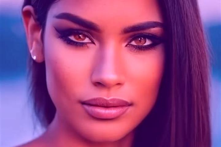 Emma, 31, a black grey-eyed latina companion based in El Bosque. Offering Domination, Party Girl, A-Level. Available for incall and outcall, day and evening ...