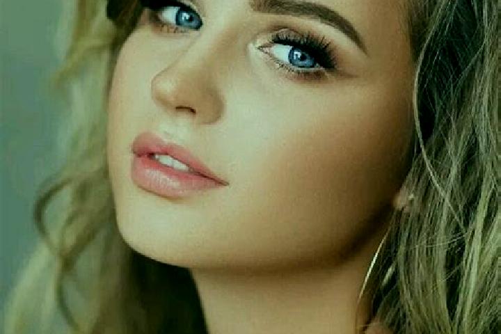 Emma, 31, a dark blonde blue-eyed slavic companion based in Clemson. Offering Couples, Duos, A-Level, Overnight. Available for incall and outcall, day and ev...