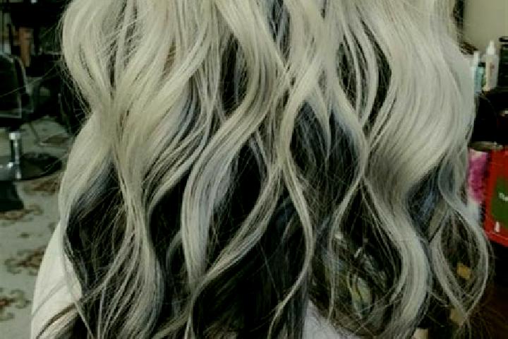Emma, 31, a platinum blonde dark-eyed mediterranean companion based in Batu Niah. Offering Travel Companion, Striptease, 69, Tantra. Available for incall and...