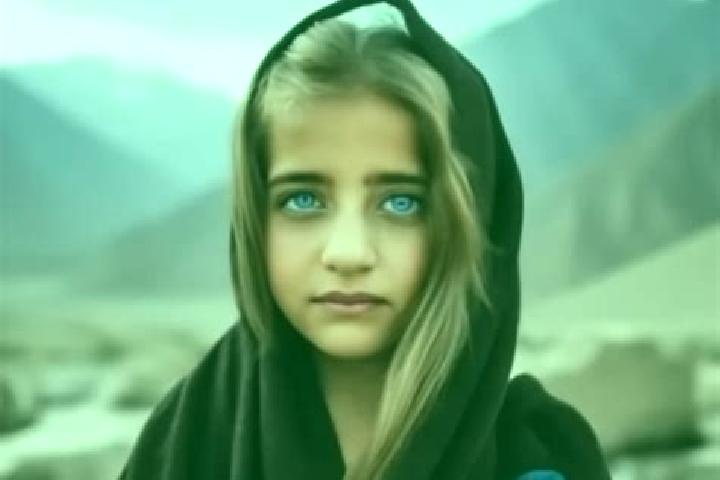 Emma, 31, a red amber-eyed middle eastern companion based in Pardi. Offering A-Level, Couples, Travel Companion, GFE. Available for incall and outcall, day a...