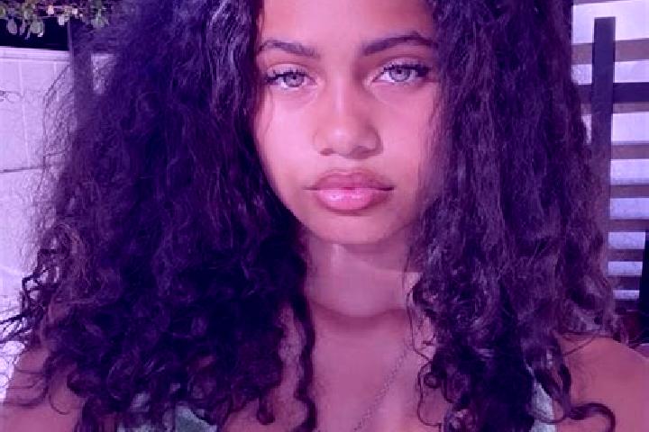 Emma, 31, a red amber-eyed mixed companion based in Guelmim. Offering Domination, Party Girl, Travel Companion, Dinner Date. Available for incall and outcall...