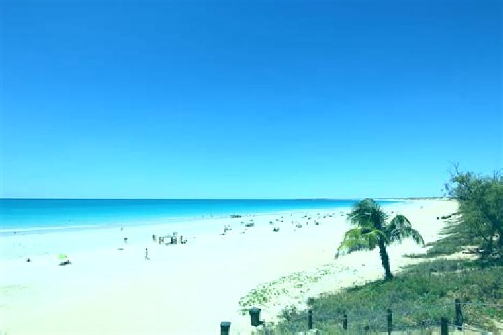 Emma, 31 — Escort in Cable Beach, Australia