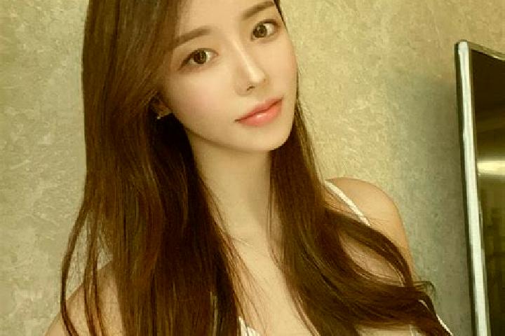 Emma, 31 — Escort in Daoqiao, China